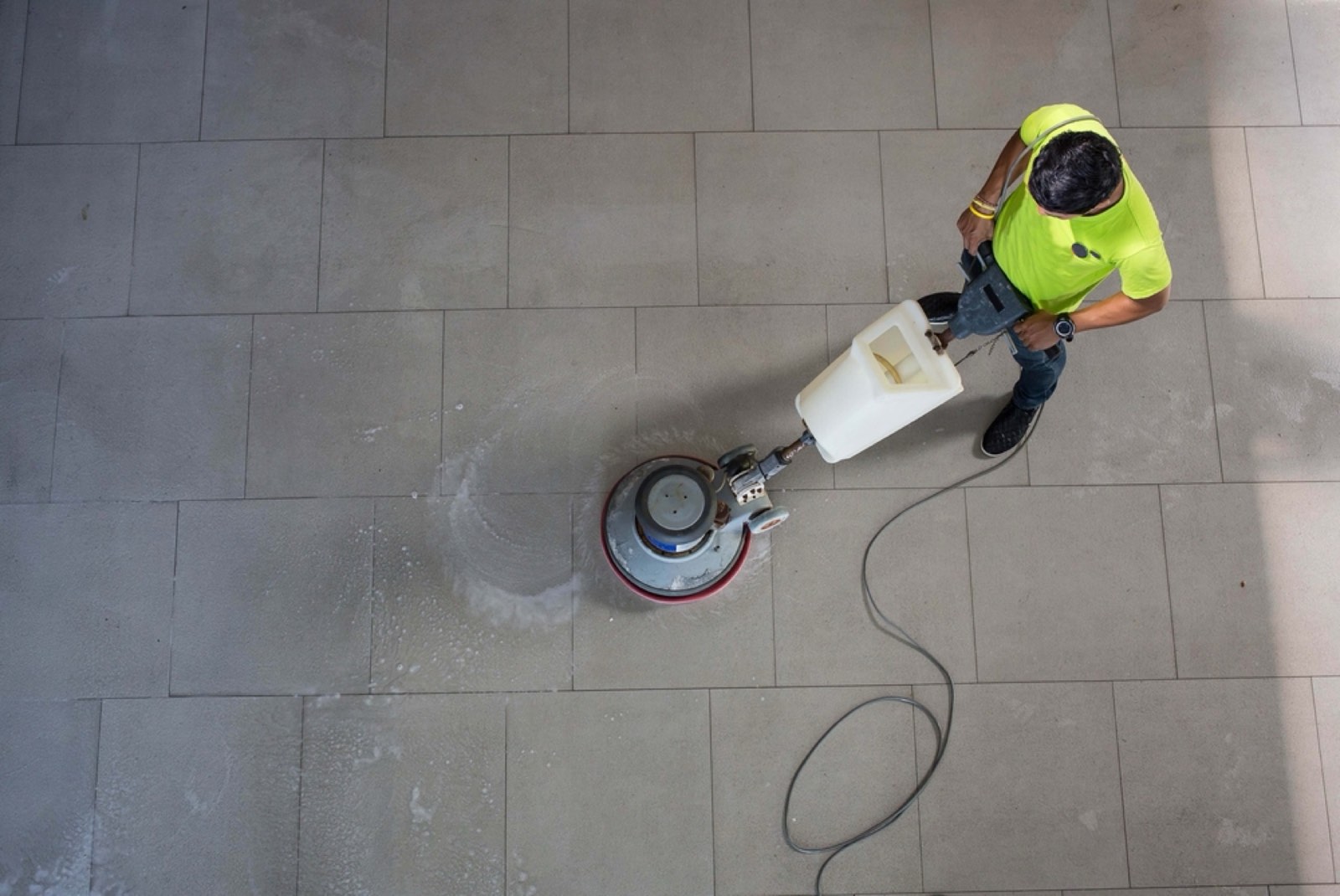 Industriële schoonmaak Waregem.